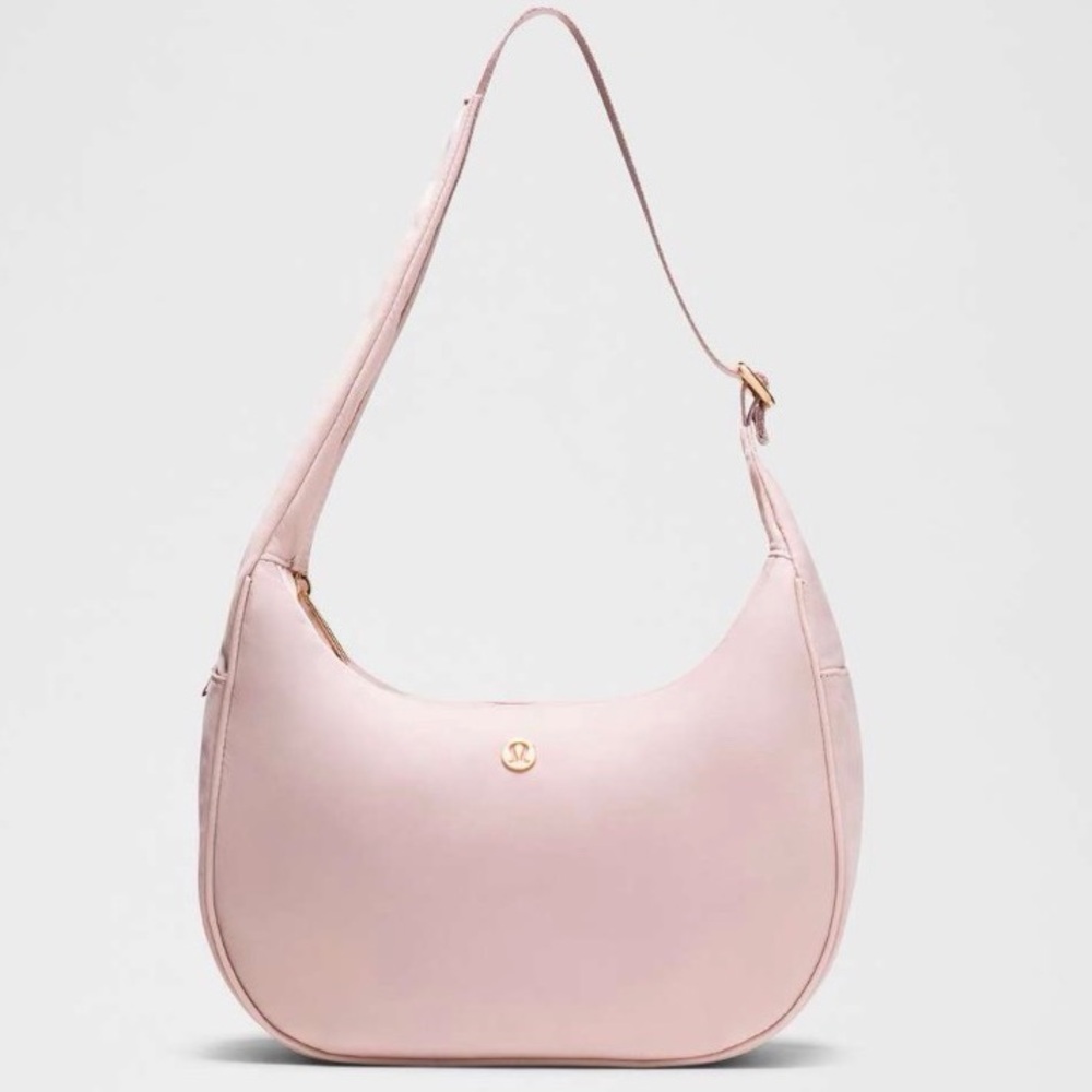 🩷NWT Lululemon City Essentials Shoulder 4L Bag Mink Berry